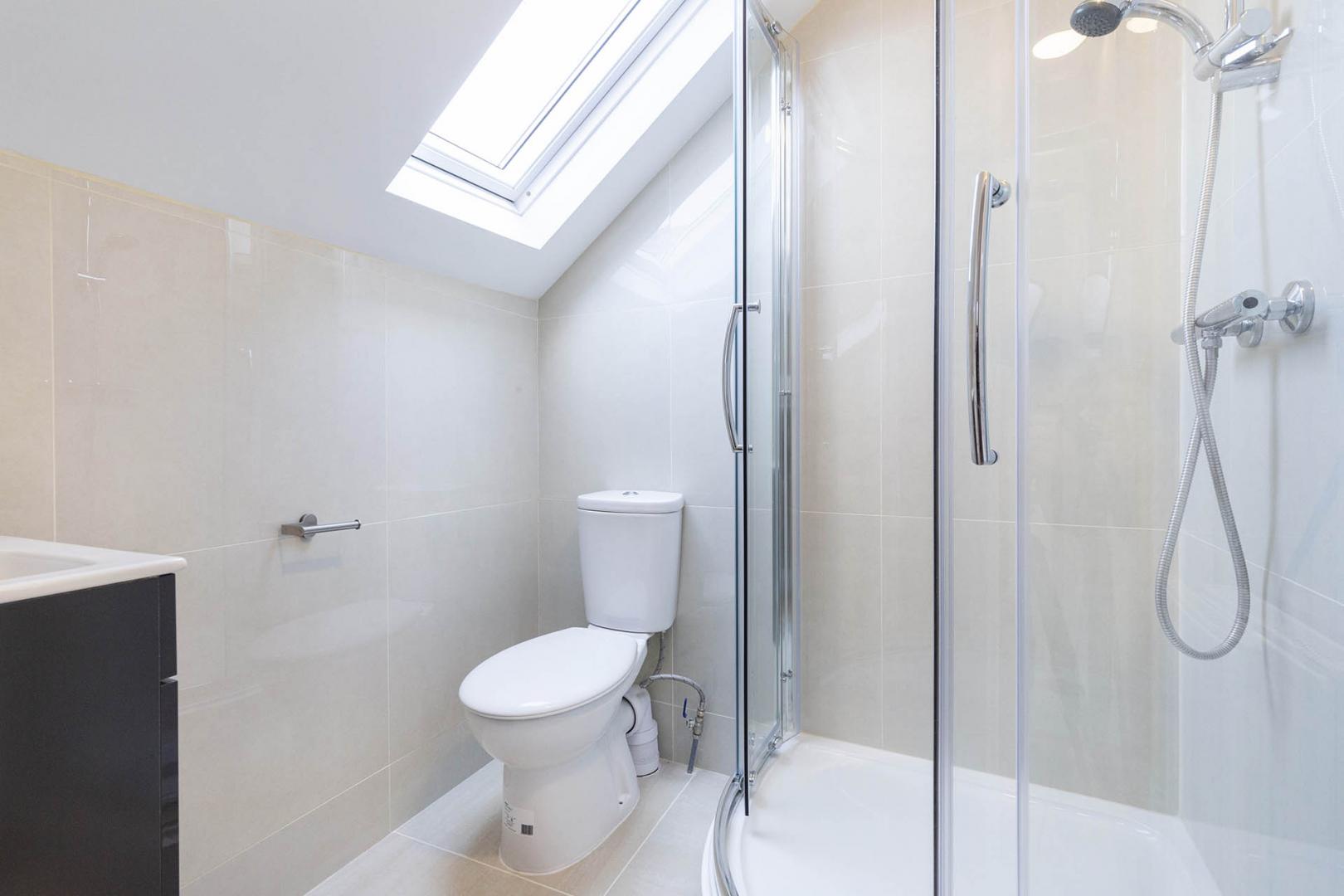 Stunning Newly Renovated Apartment Park Chase, Wembley